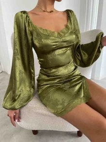 提花燈籠袖蕾絲邊下擺開叉緞面洋裝