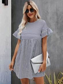 Đầm Nút Xù Sọc Giải trí - Xanh và trắng - Xem 4