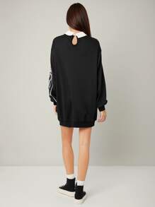 Mulvari Figure Graphic Contrast Collar Pullover Dress - Black - View 2