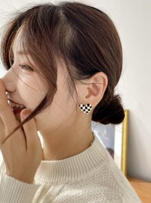 DAZY Plaid Pattern Heart Design Earrings - Black and White - View 6
