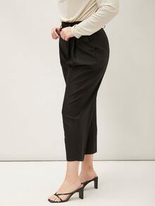 MOTF PREMIUM PLUS VISCOSE CROPPED TAILORED TROUSERS - Black - View 9