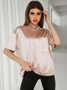 Mulvari 補丁貼口袋落肩袖緞面T恤 - 香檳色 - 查看 3