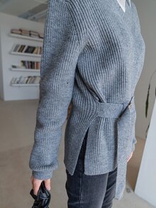 DAZY 落肩袖下擺開叉腰帶套頭毛衣不帶襯衫 - 霧霾藍 - 查看 7