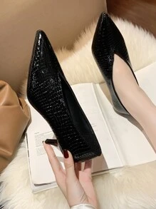 鱷魚紋壓花細高跟高跟鞋 - 黑色 - 查看 3