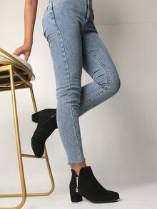 Botines con diseño metal con tacón grueso - Negro - Ver 2