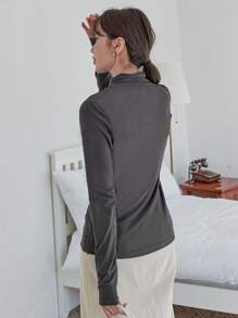 DAZY 字母圖案堆堆領T恤 - 深灰色 - 查看 2