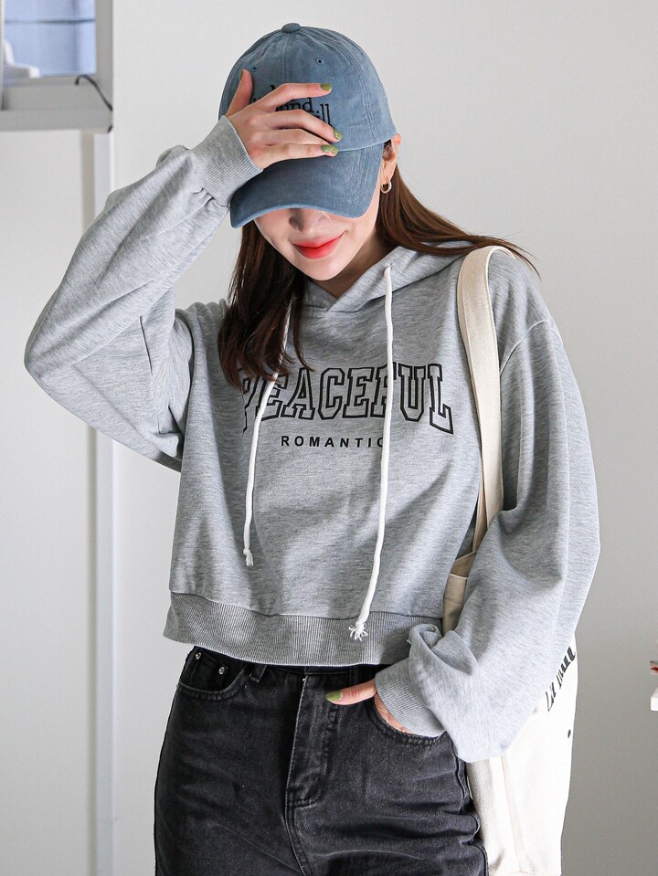 DAZY 文字グラフィック ドロップショルダー ドローストリング パーカー DAZY 文字グラフィック ドロップショルダー ドローストリング