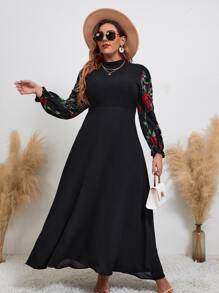 Mulvari 大碼印花小高領洋裝 - 黑色 - 查看 1