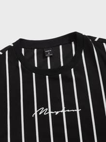 Manfinity RebelGame Men Letter & Striped Graphic Tee - Black - View 5