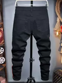 Manfinity LEGND Men Cotton Letter Patched Ripped Contrast Tape Jeans, Men Ripped Jeans, Black Ripped Jeans Men, Men Graphic Jeans - Black - View 2