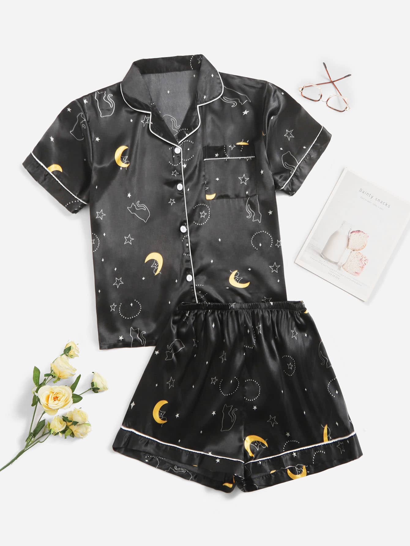 大碼月亮和卡通圖案拼接滾邊緞面上衣和短褲睡衣套裝 - 黑色 - 查看 1