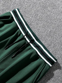 Manfinity Bộ hai mảnh Nam Túi Nút phía trước Khối Màu Lá thư Sẵn sàng - Màu xanh lá cây đậm - Xem 8