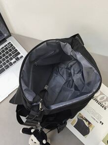 高中生 大学新生 多功能单肩包 单肩包 休闲包 男士徽章和补丁装饰 斜挎包，父亲节礼物，手提包 旅行、大学、户外、通勤用书包 斜挎包 单肩包 侧包 方形包 黑色节日包 夏季男士礼物 男士单肩包 男士包 斜挎包 侧包 返校 学校用品 秋季男士包 圆筒包 旧款 万圣节 圣诞节 - 黑色 - 查看 5