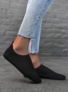 Minimalist Breathable Slip On Shoes - Black - View 2