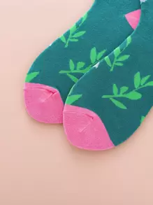 Calcetines estilo animal print con cuello redondo