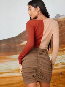 SHEIN Privé Colourblock V Neck Wrap Cut Out Ruched Bodycon Dress - Multicolor - View 2