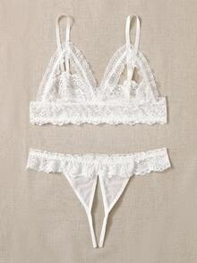 Plus Cut-out Lace Triangle Crotchless Lingerie Set - White - View 3