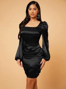 SHEIN SXY Vestido ajustado de cuello cuadrado de manga farol fruncido de satén - Negro - Ver 3