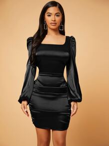 SHEIN SXY Vestido ajustado de cuello cuadrado de manga farol fruncido de satén - Negro - Ver 5