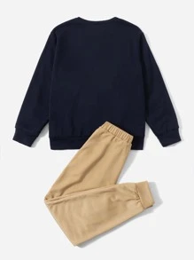 SHEIN Niños Pantalones deportivos con pullover de hombros caídos con patrón de letra - Multicolor - Ver 2