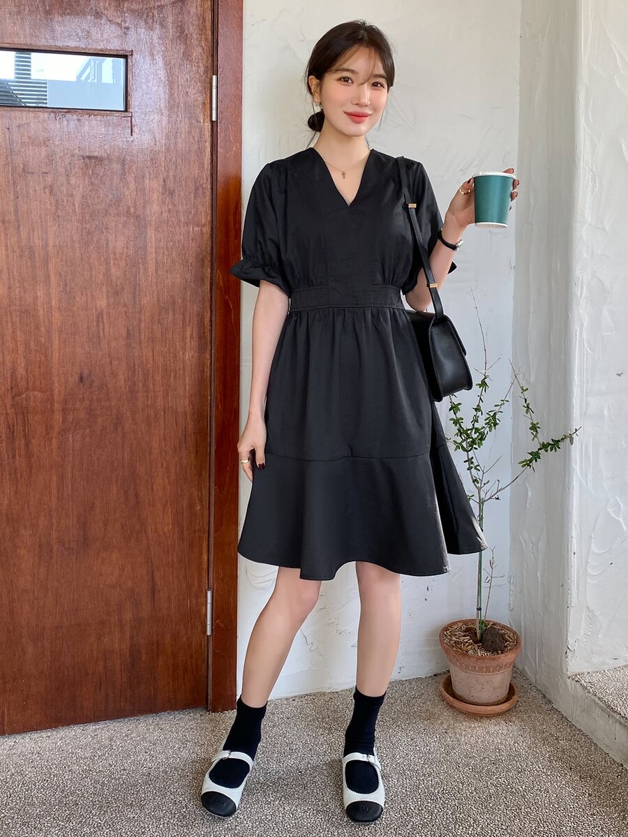 DAZY Đầm Viên lá sen màu trơn Giải trí - màu đen - Xem 1