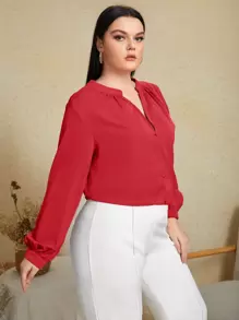 SHEIN Clasi 大碼素色缺口V領襯衫 - 紅色 - 查看 5