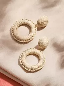 SHEIN VCAY Pendientes largos trenzado con diseño redondo - Beis - Ver 5