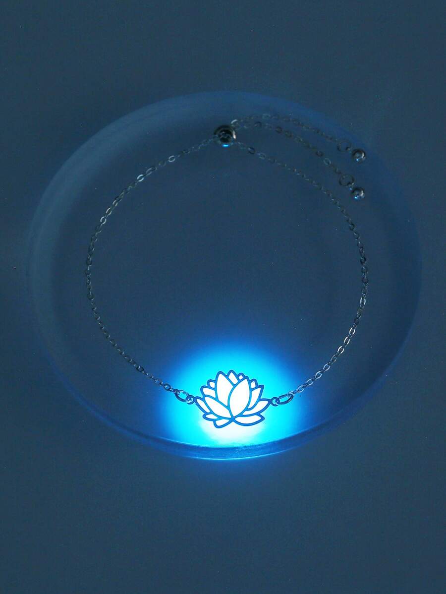 Pulsera brillante en oscuro con diseño de flor - Plateado - Ver 1