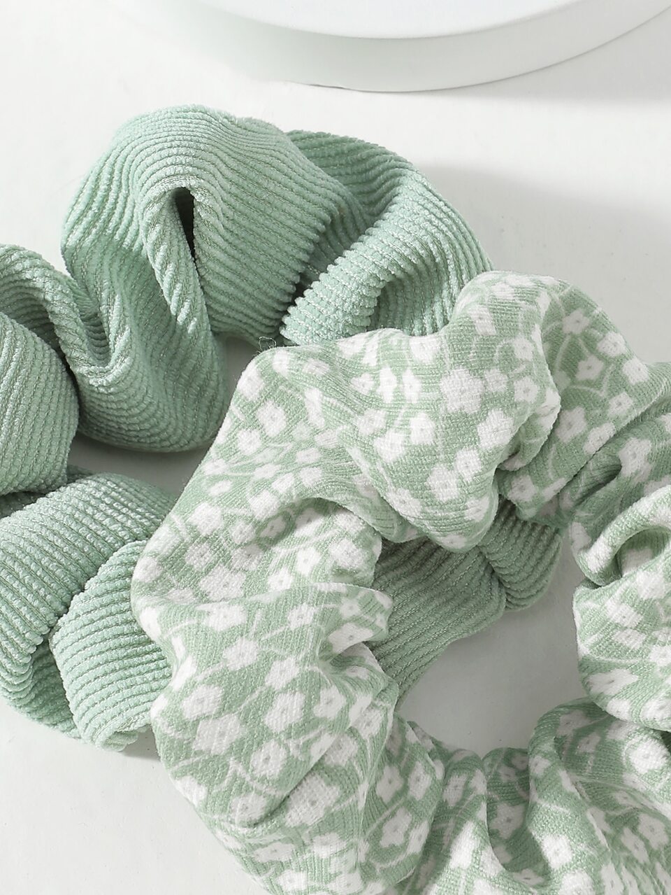Original Floral Pattern 3pcs/Set Ladies' Corduroy Scrunchies With Flower Print Hair Ties Scrunchy Hair Ties Ponytail Head Accessories Elastic Band Beauty Home Hair Accessories Hair Rubber Bands