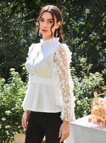 Modelyn Top aplique floral bajo con fruncido ribete fruncido - Blanco - Ver 5