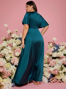 SHEIN Belle 大碼V領蝴蝶袖伴娘洋裝