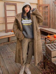 DAZY 落肩袖雙口袋連帽絨毛牛角扣大衣 - 駝色 - 查看 3