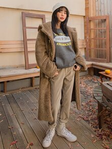 DAZY 落肩袖雙口袋連帽絨毛牛角扣大衣 - 駝色 - 查看 5