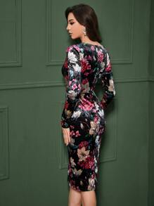 Modelyn Floral Print Velvet Bodycon Dress - Multicolor - View 2