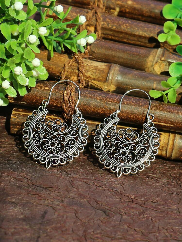 Hollow Out Hoop Earrings picture 5