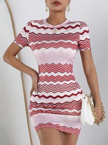 SHEIN Privé Đầm In chữ V Giải trí - Nhiều màu - Xem 5