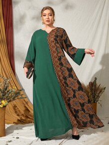 Mulvari Plus Notched Graphic Print Spliced Dress - Multicolor - View 3