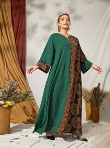 Mulvari Plus Notched Graphic Print Spliced Dress - Multicolor - View 4