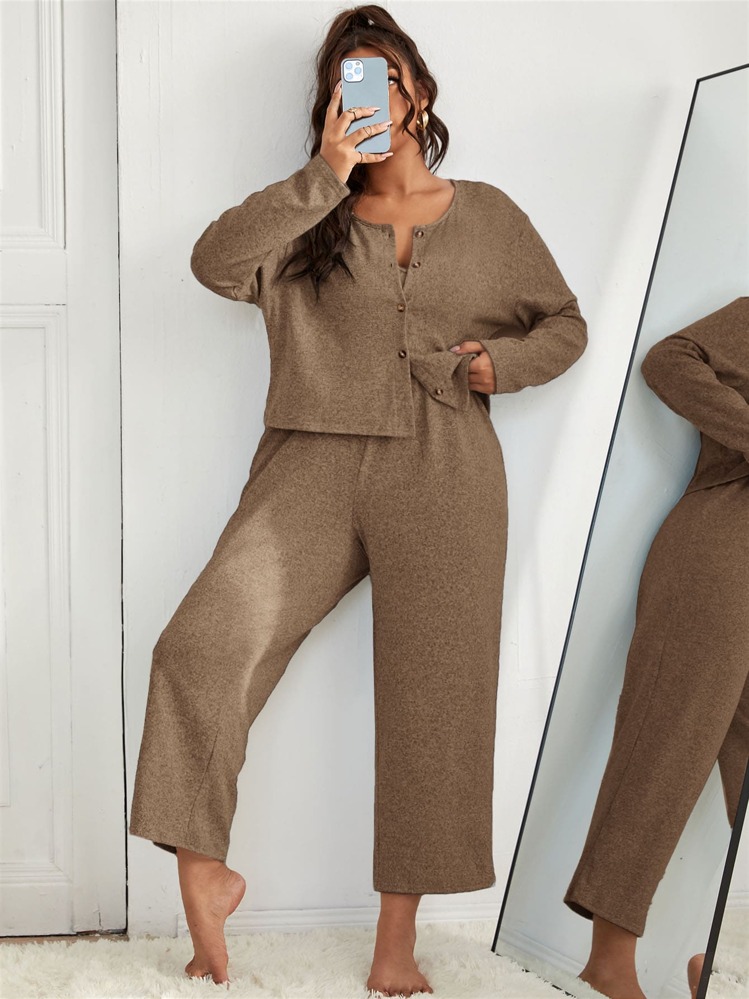 Conjunto de pijama unicolor - Café integral - Añade 1