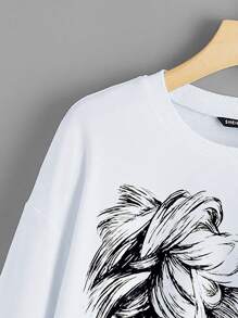 SHEIN LUNE Figure And Butterfly Print Sweatshirt - White - View 4