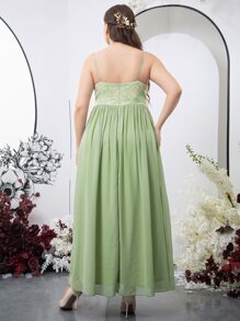 SHEIN Belle 大碼花卉刺繡雪紡吊帶裙伴娘禮服 - 綠色 - 查看 2