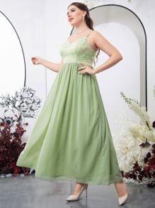 SHEIN Belle 大碼花卉刺繡雪紡吊帶裙伴娘禮服 - 綠色 - 查看 4