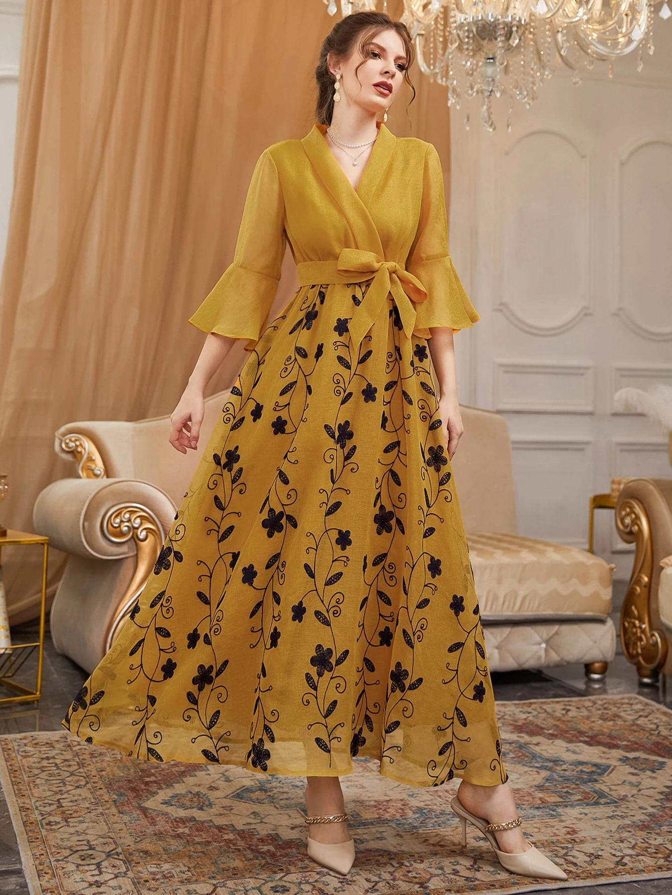 Miniatura 4 de Vestido con cinturón con bordado floral escote cruzado de manga con volante Mostaza Amarilla