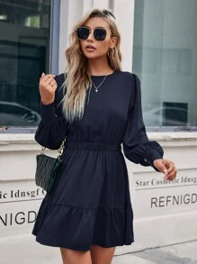 SHEIN Privé Vestido unicolor de espalda con abertura de ojo bajo con fruncido con diseño de botón - Azul Marino - Ver 4