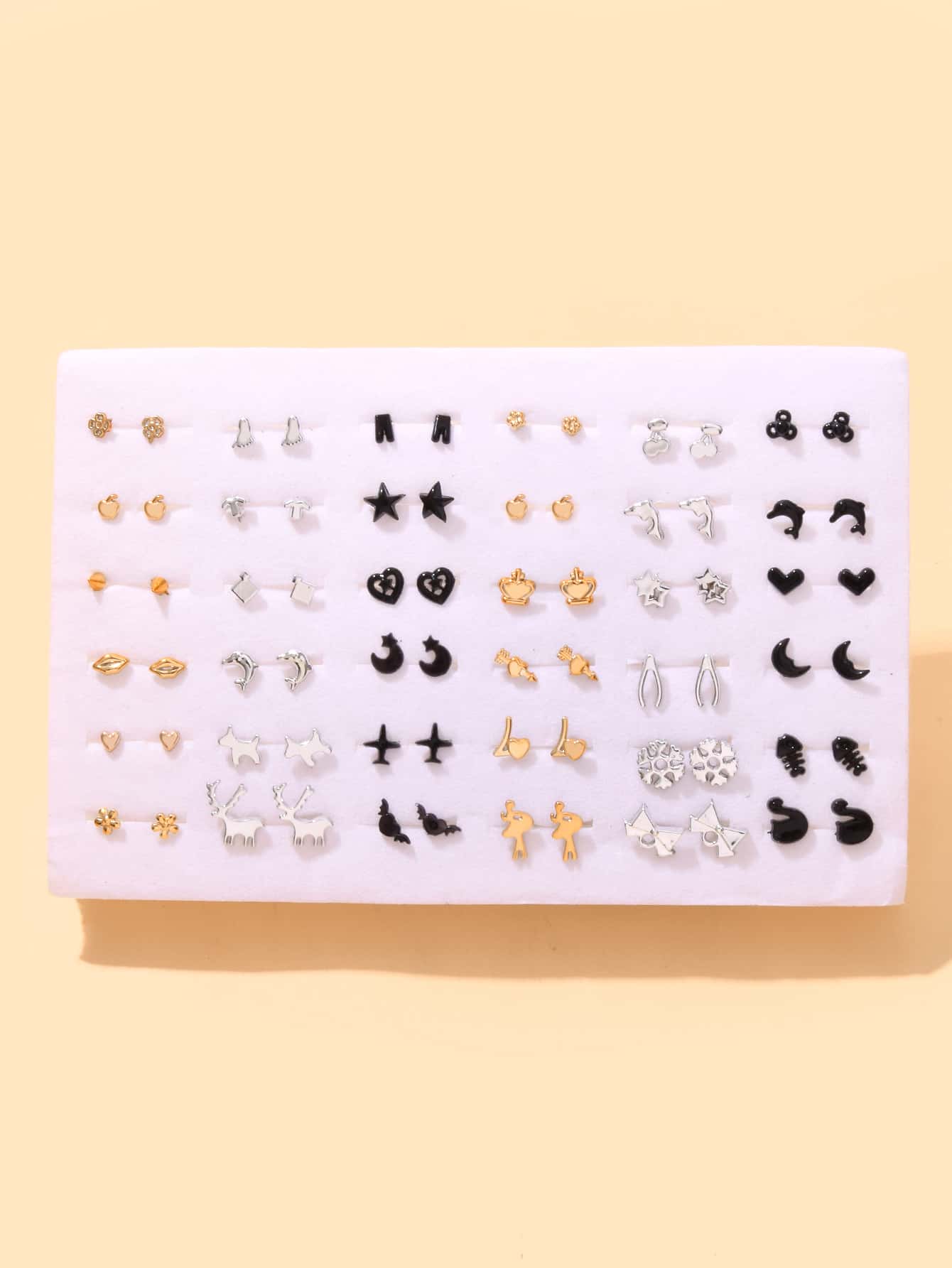 Bộ 36 đôi bông tai nữ bằng nhựa hình ngôi sao, trái tim và bướm (kiểu ngẫu nhiên) - Nhiều màu - Xem 1