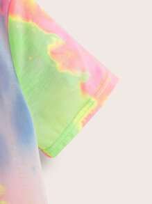 SHEIN 男孩紮染和卡通圖案T恤