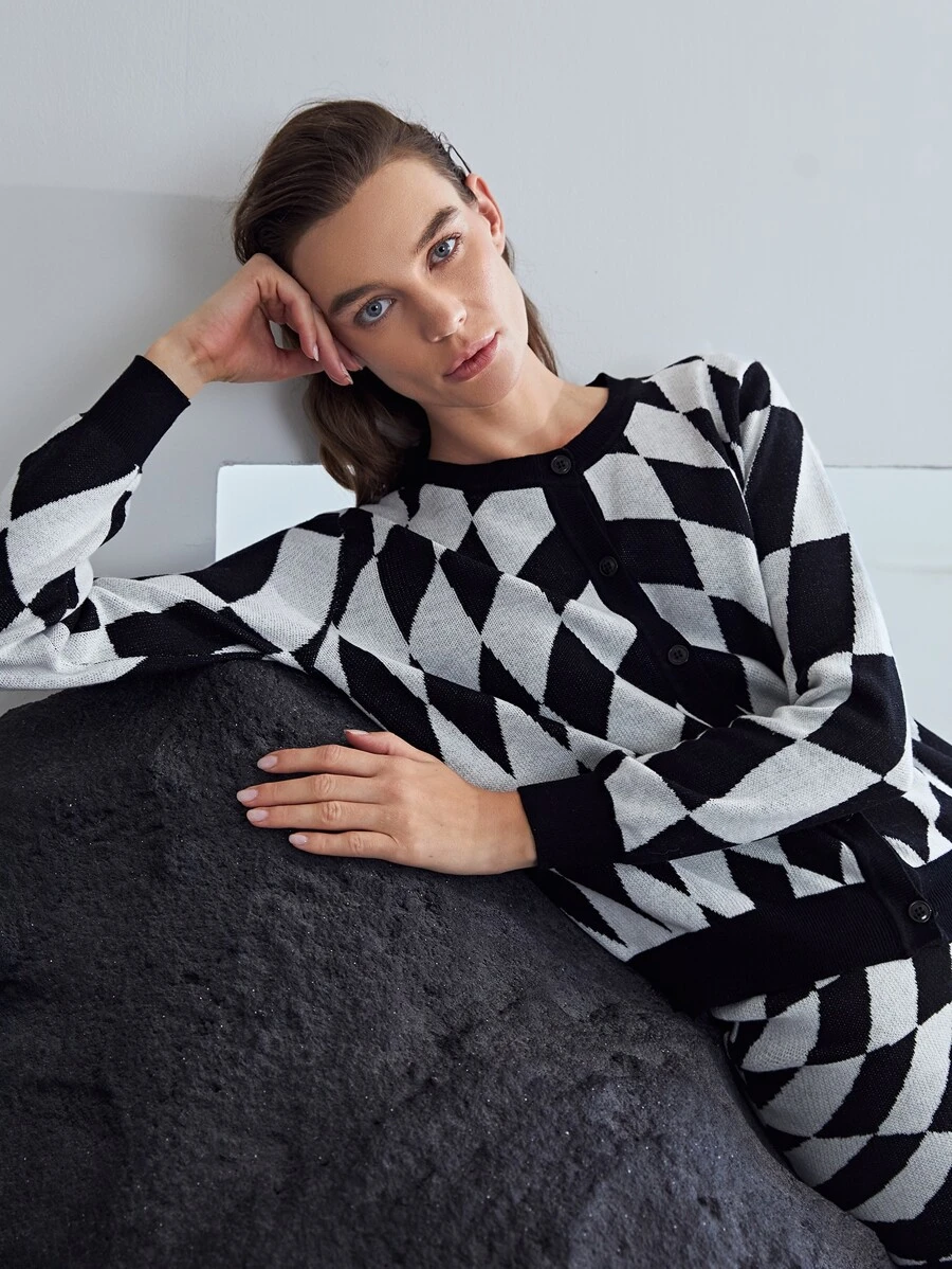 MOTF PREMIUM ARGYLE BUTTON THROUGH CARDIGAN - Black and White - View 1