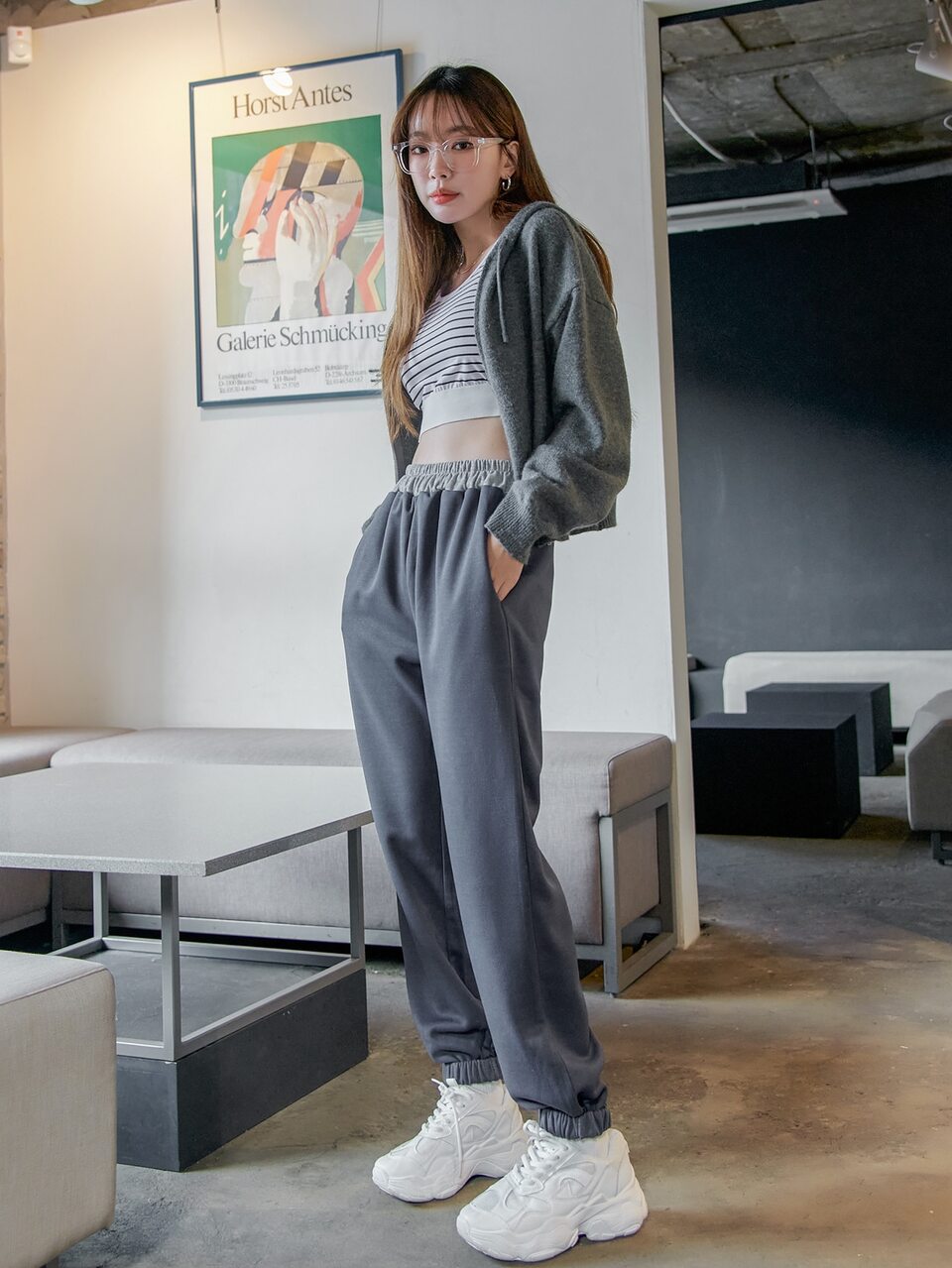 Slant Pockets Contrast Trim Sweatpants