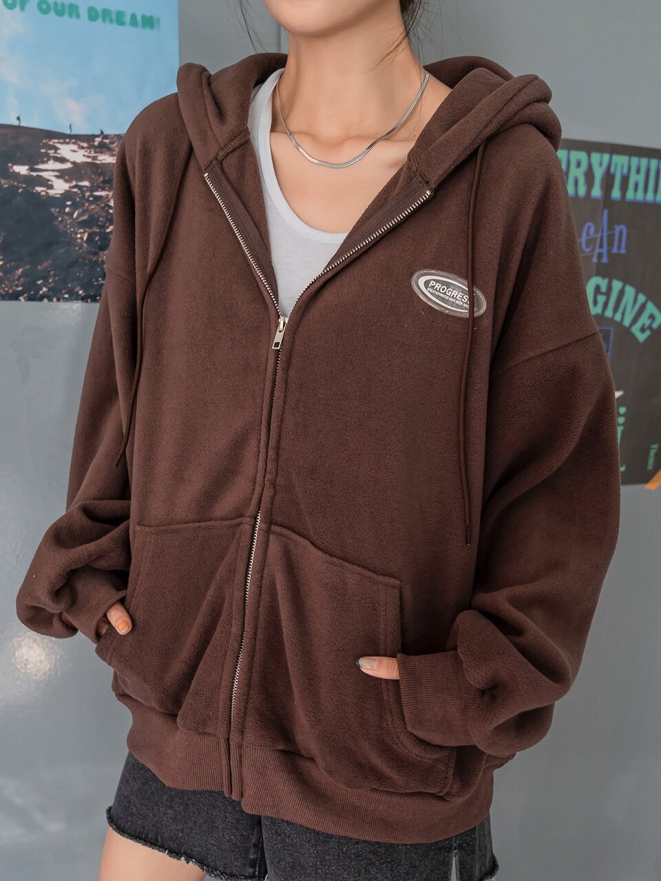 Patch Detail Drop Shoulder Drawstring Hooded Fleece Jacket