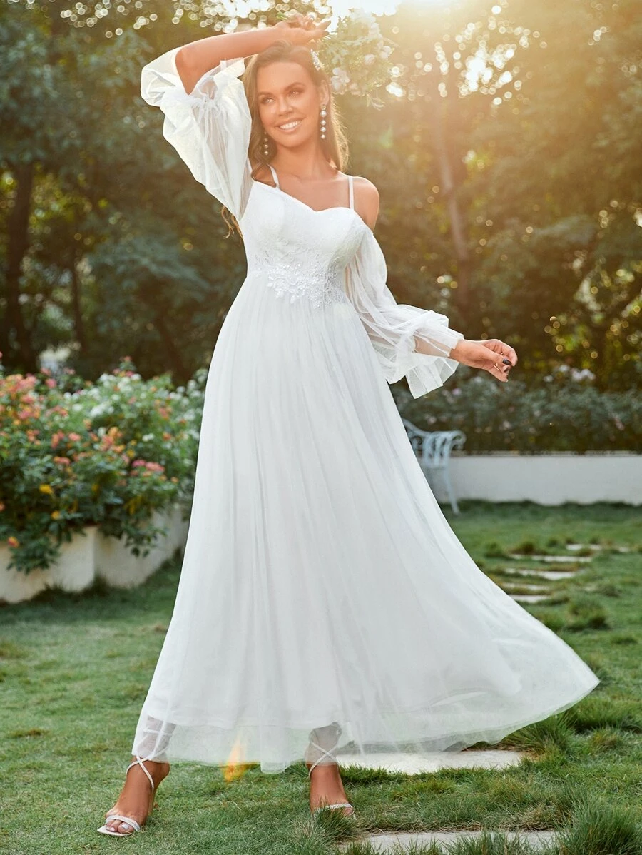 Embellished Contrast Sequin Off-Shoulder Ruffle Sleeve Wedding Dress - White - View 1